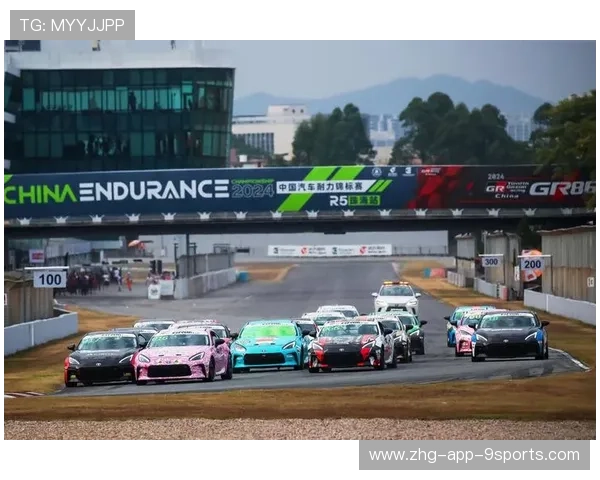 赛车锦标赛对赛道温度变化进行数据收集