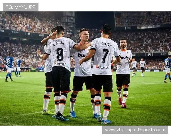 西甲:马德里双雄再起波澜,积分榜前两名难分伯仲,马德里竞技西甲联赛排名 西甲:马德里双雄再起波澜,积分榜前两名难分伯仲,马德里竞技西甲联赛排名