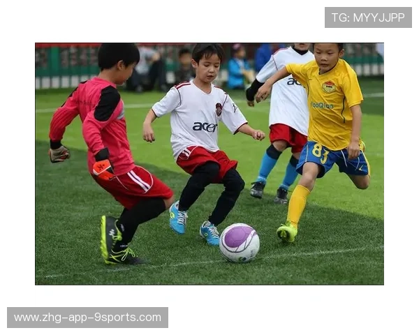 足球俱乐部推出青少年心理辅导计划助力成长,青少年足球俱乐部年度总结 足球俱乐部推出青少年心理辅导计划助力成长,青少年足球俱乐部年度总结
